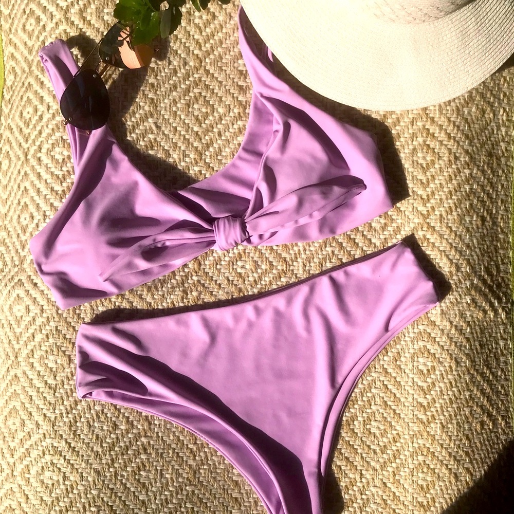 Cheeky Bottom Tie Front Bikini